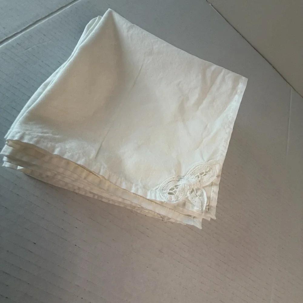 Battenburg Lace Corner Dinner Napkins Set 4 White Cotton Cottagecore 16x16